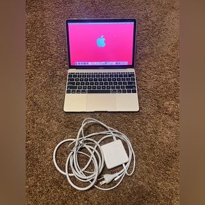 (2015) Apple MacBook Laptop Computer and Extra Software (Intel Core M Processor)